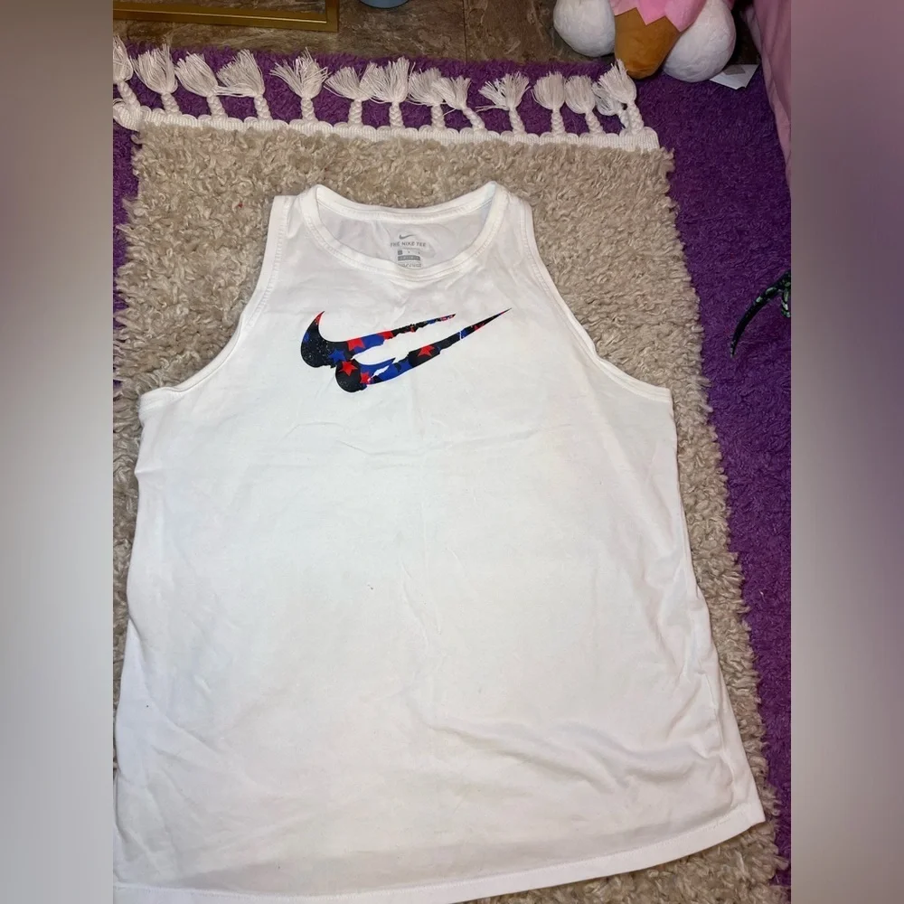 Nike White Tank Top - Picture 1 of 5